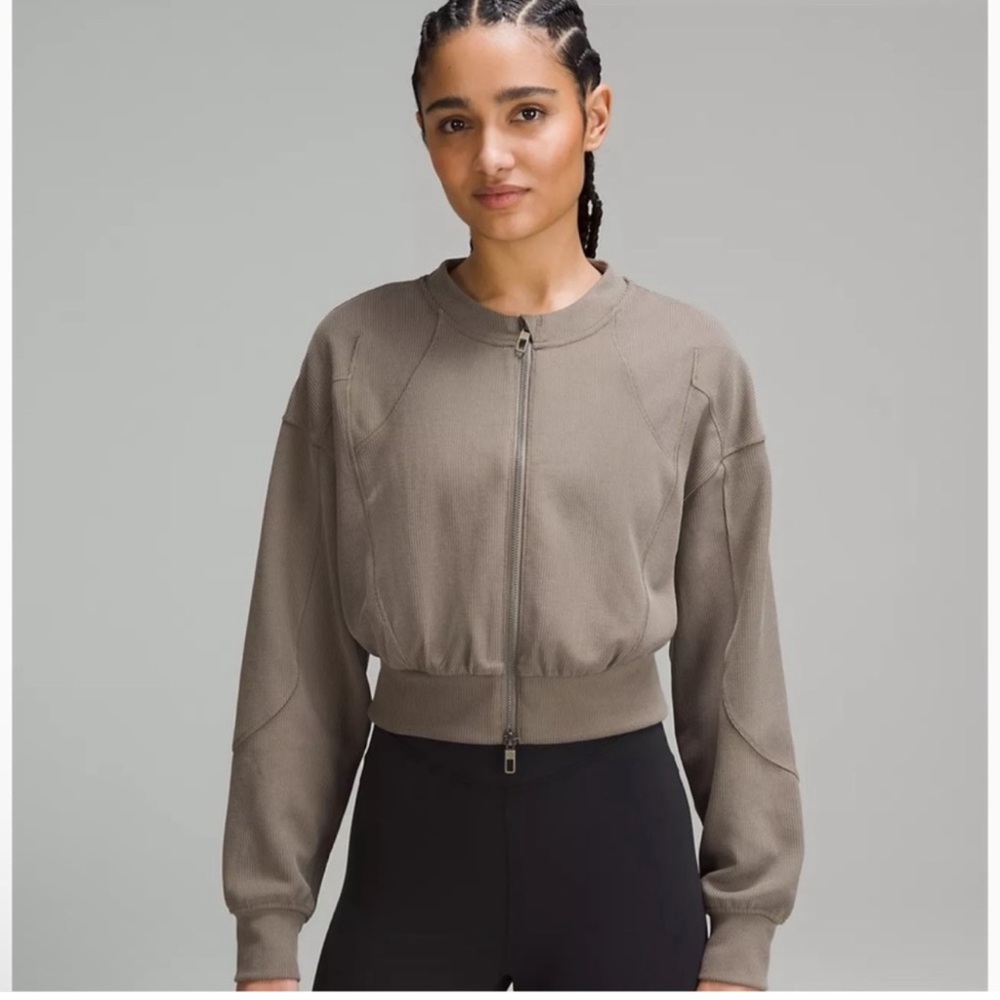 Lululemon Ribbed Softstreme Cropped Jacket size 2
